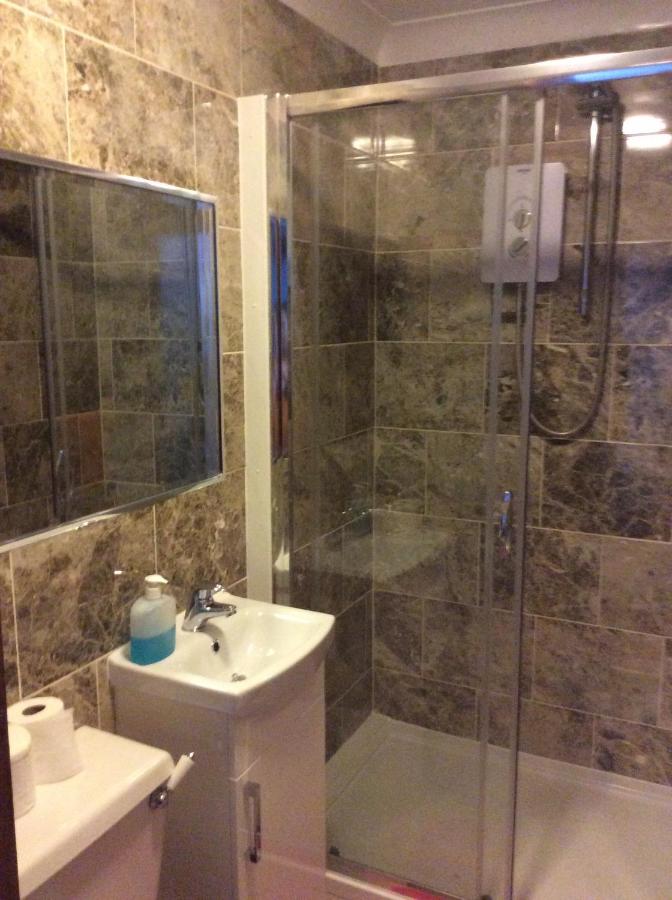 Camera Singola con Bagno in Comune