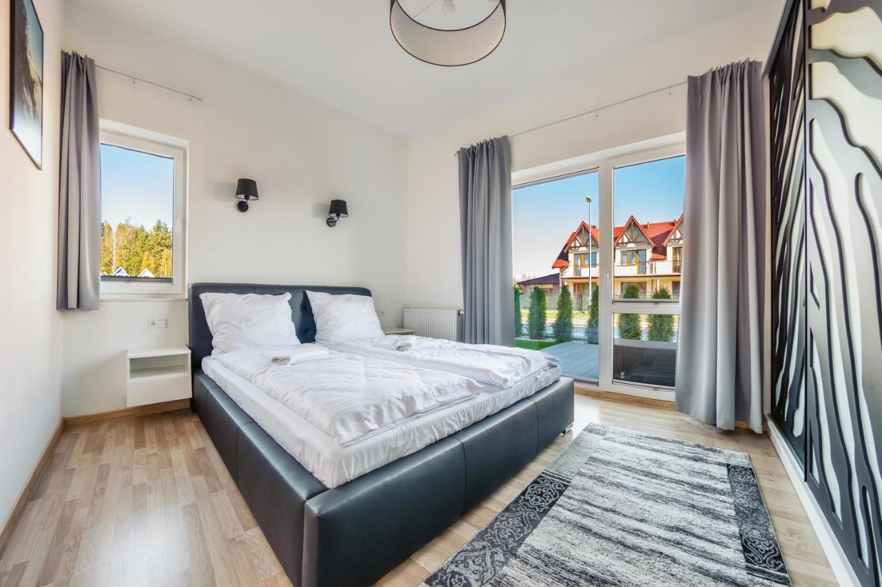 Apartment with Terrace and Air-Conditioning