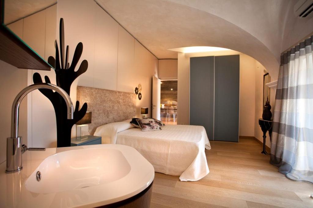 B&B Vérone - Anfite Luxury Apartment Affresco San Silvestro - Bed and Breakfast Vérone