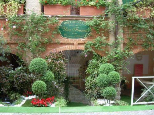 B&B Biella - Una Franca Camere Di Charme - Bed and Breakfast Biella