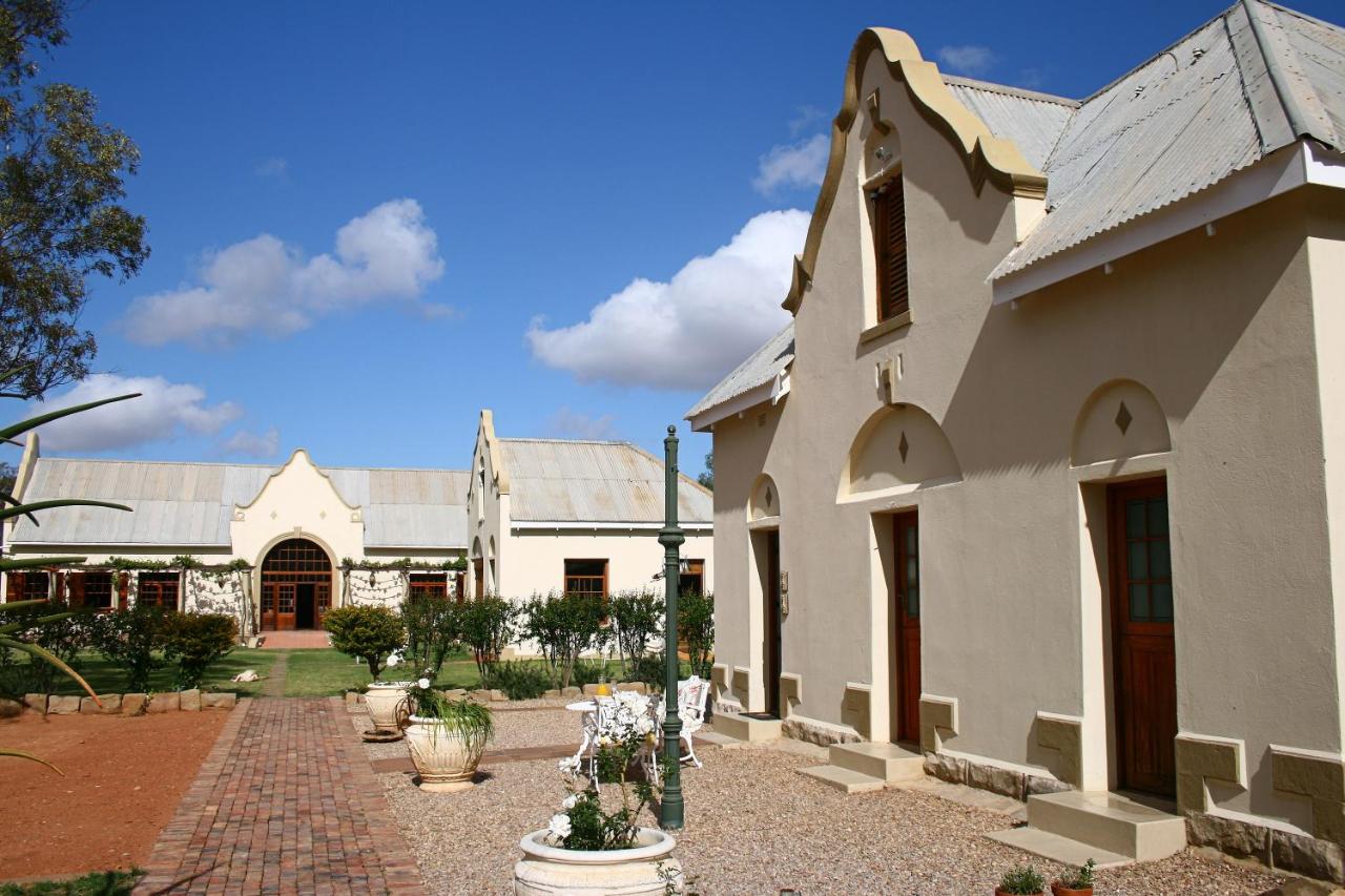 Rietfontein Ostrich Palace - B&B