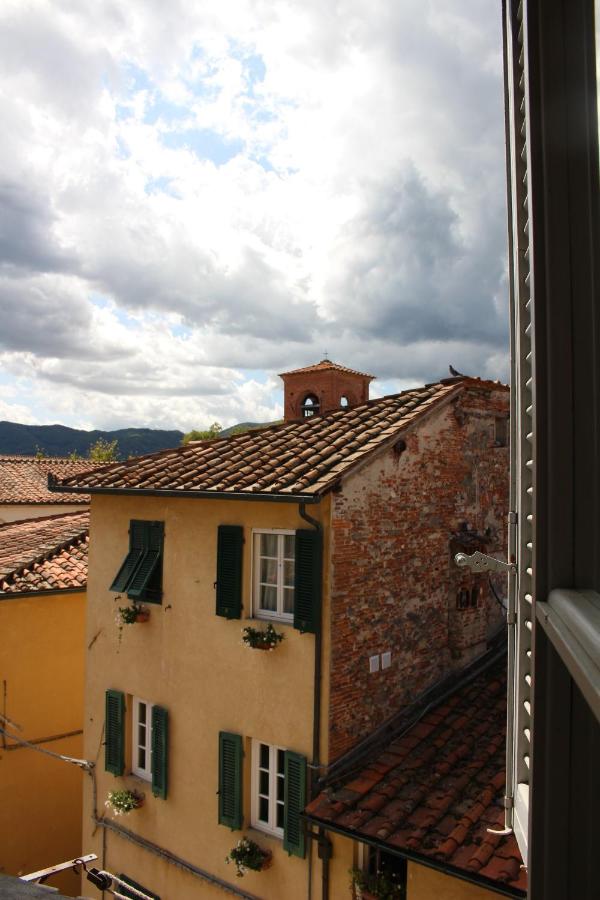 Delizioso Appartamento Centro Storico Lucca Comics - B&B