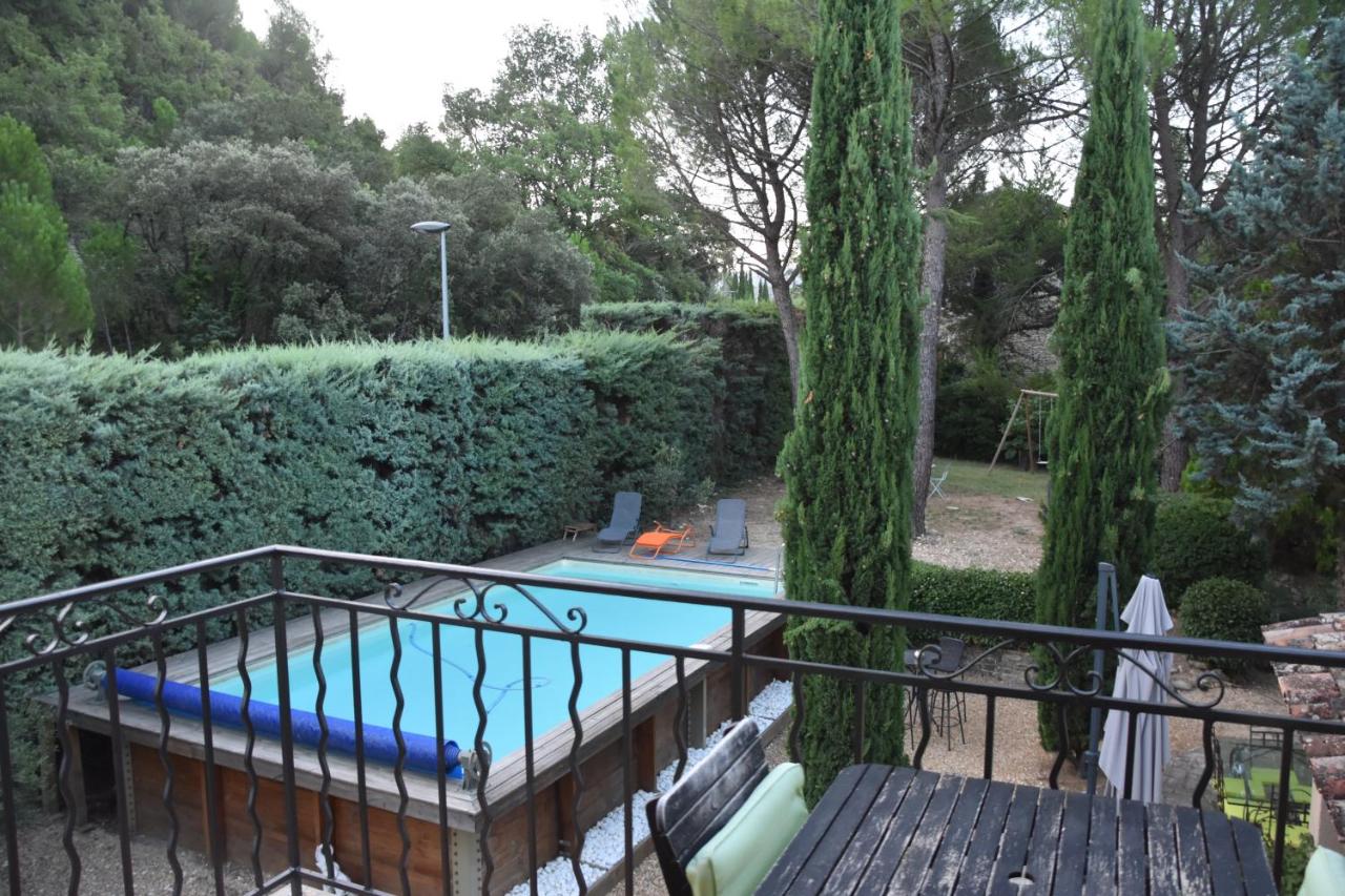 Camera Matrimoniale con Vista Giardino