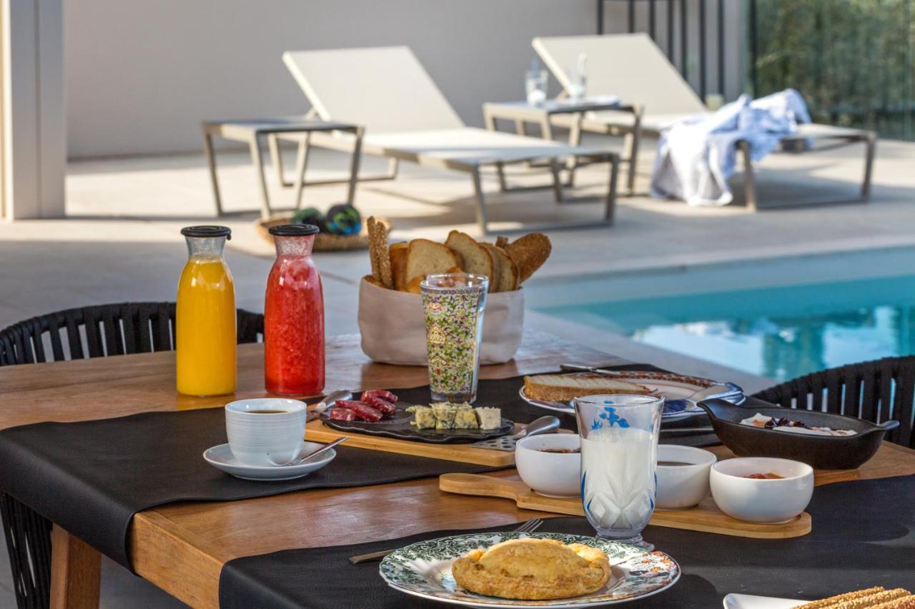 Artblue Villas - B&B Tsoukaládhes