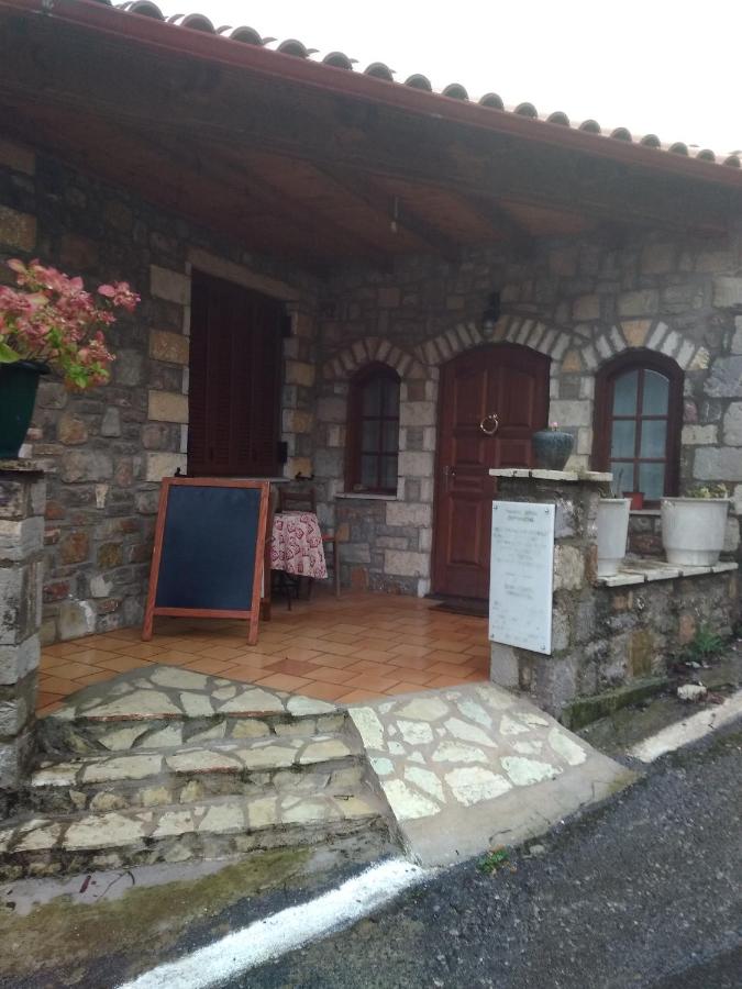 Ξενώνας questhouse Electra isari - B&B Ísaris