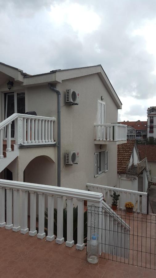 Apartment Nadja - B&B Tivat