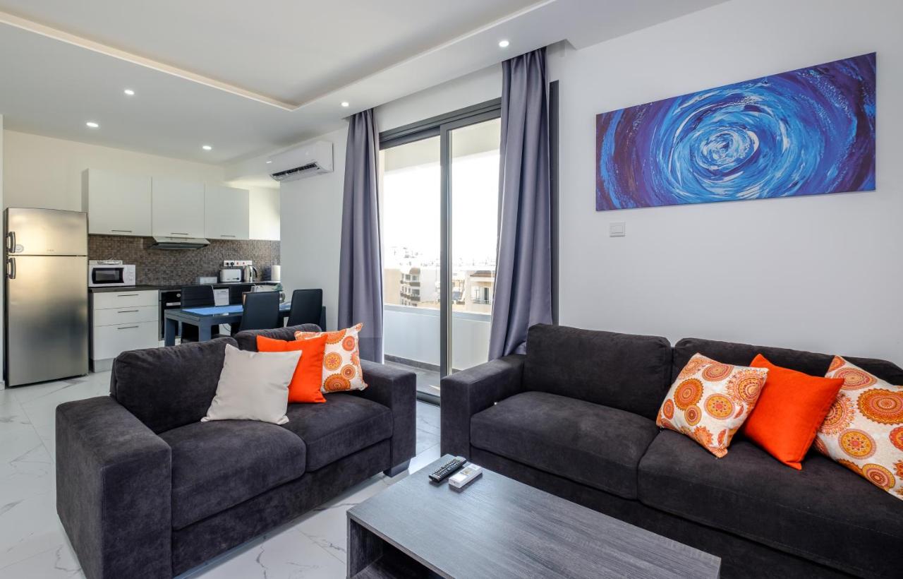 B&B Larnaca - Lazuli Seaview Apartments 2Bdr - Bed and Breakfast Larnaca