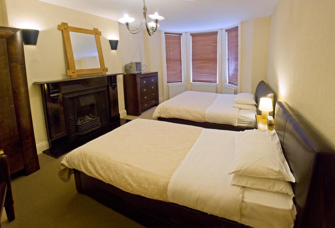 Chambre Familiale avec Salle de Bains Privative