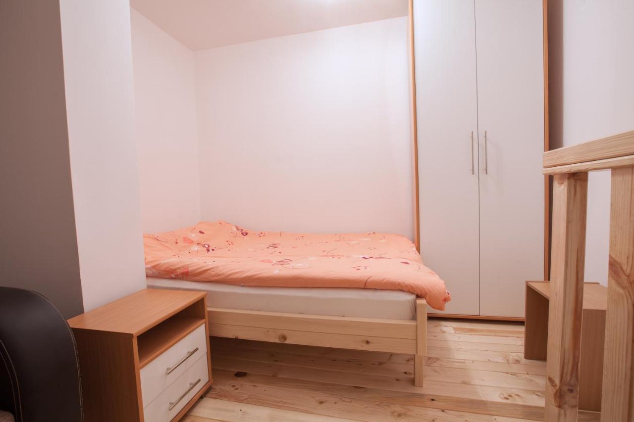 One-Bedroom Apartment (2 Adults)