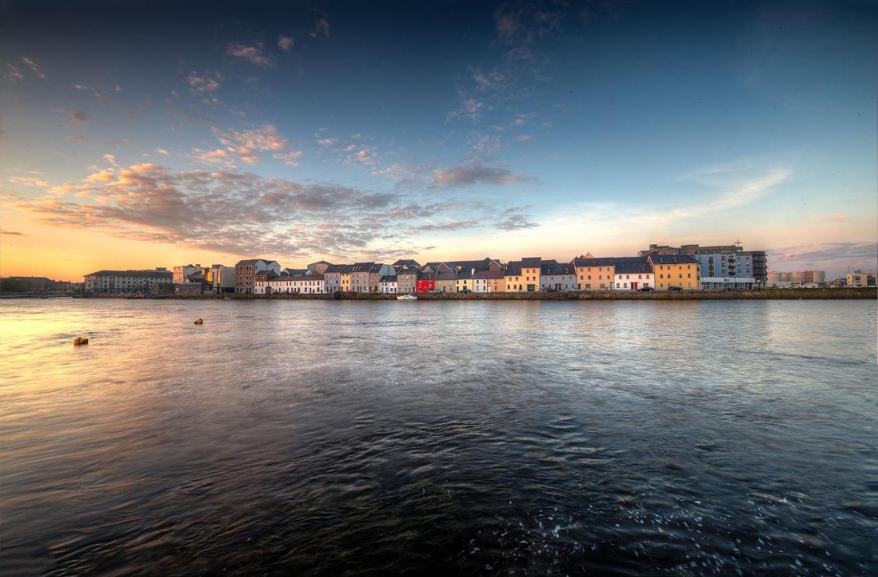 B&B Galway - Spanish Arch - Bed and Breakfast Galway