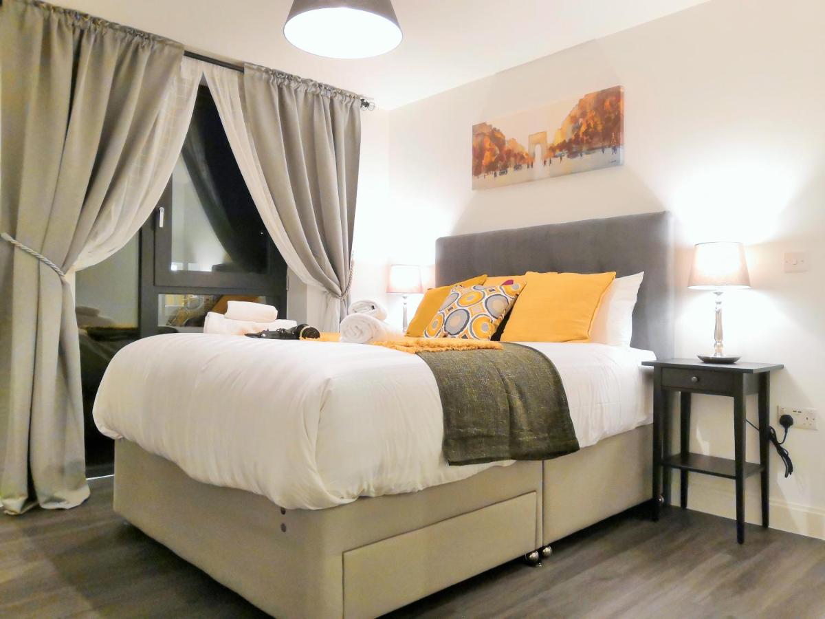 B&B Birmingham - Comfy Birmingham City Center Apartment at Inge Street By HF Group - Bed and Breakfast Birmingham