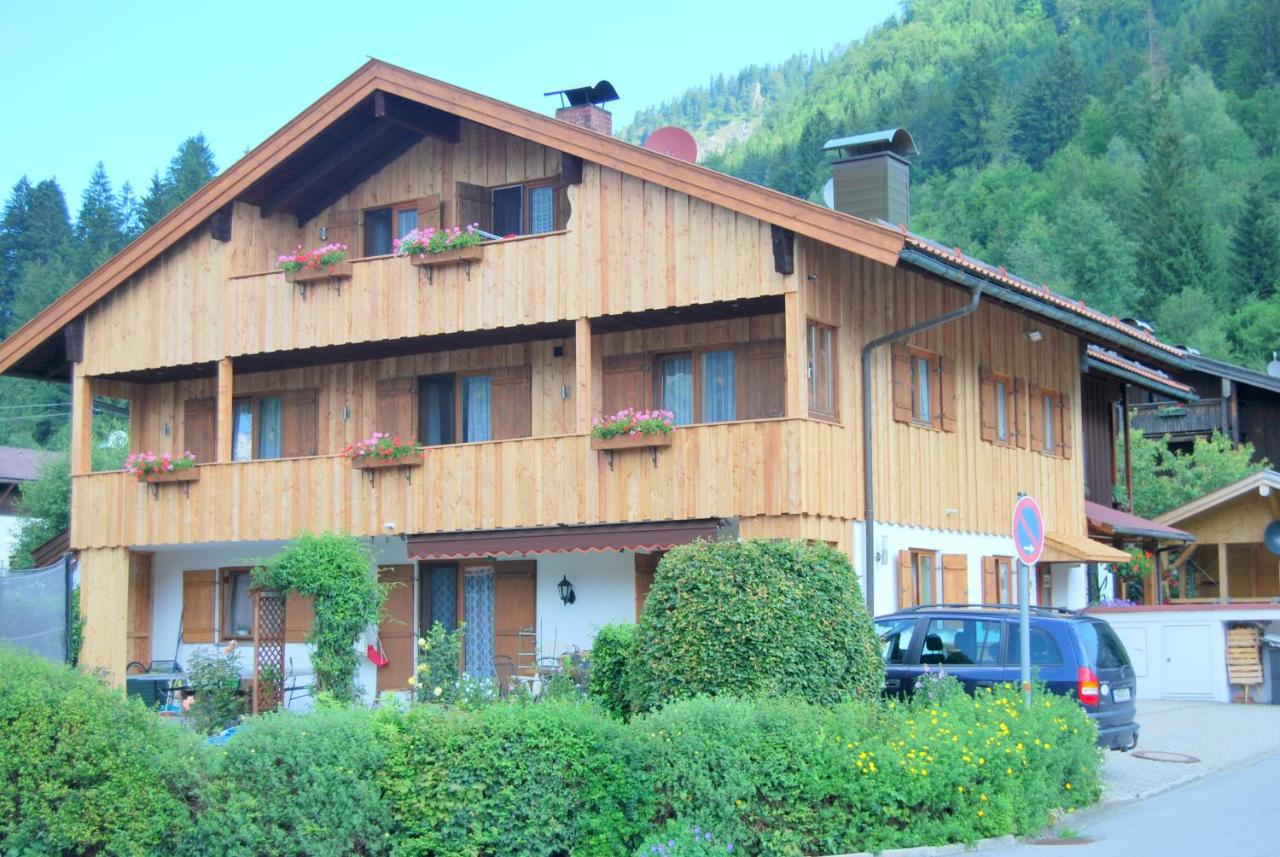 B&B Schliersee - Haus-Brecherspitzblick - Bed and Breakfast Schliersee