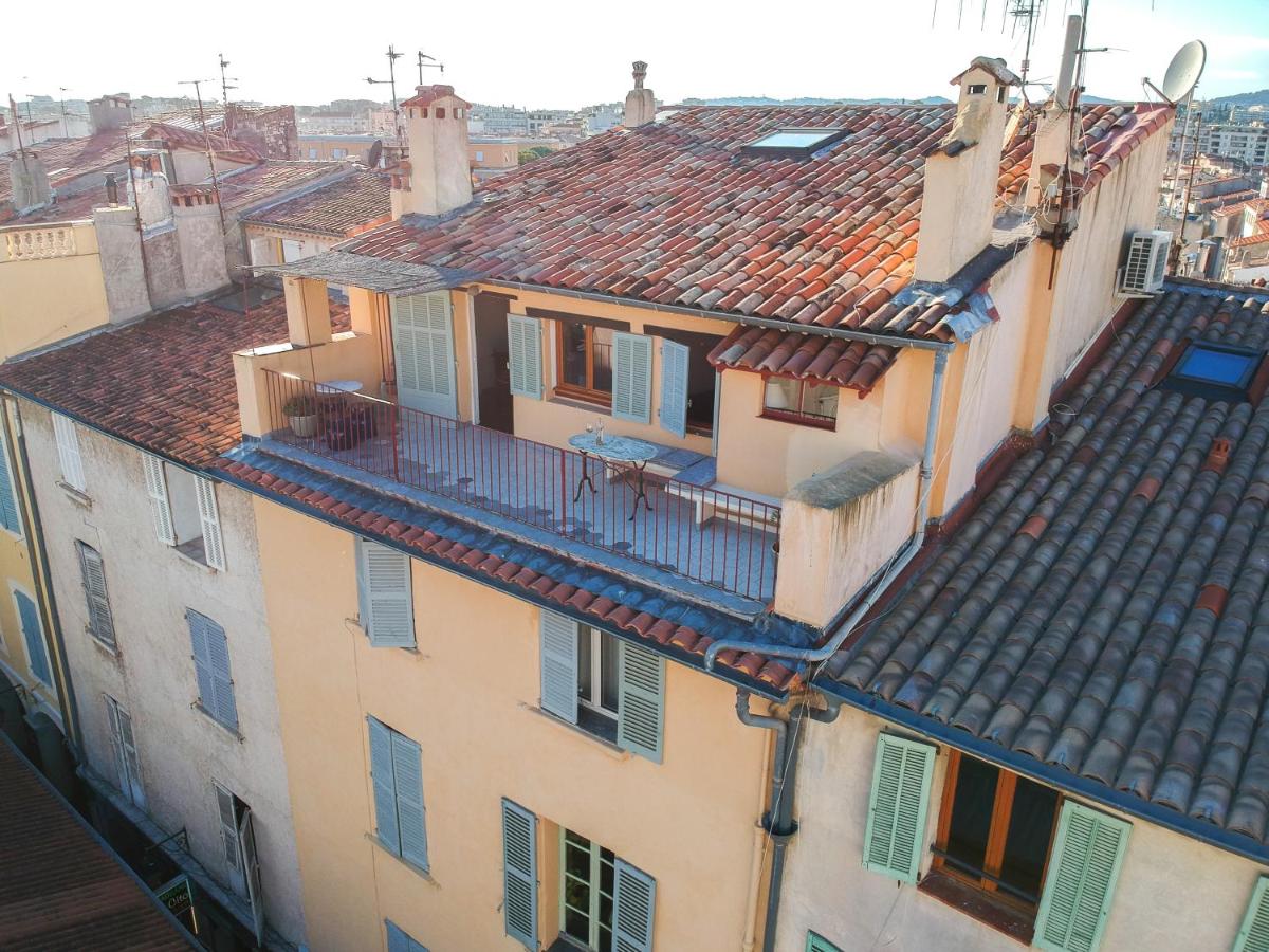 CLT - UNIQUE Duplex & Terrace on the Provencal market - Ferienwohnung Antibes