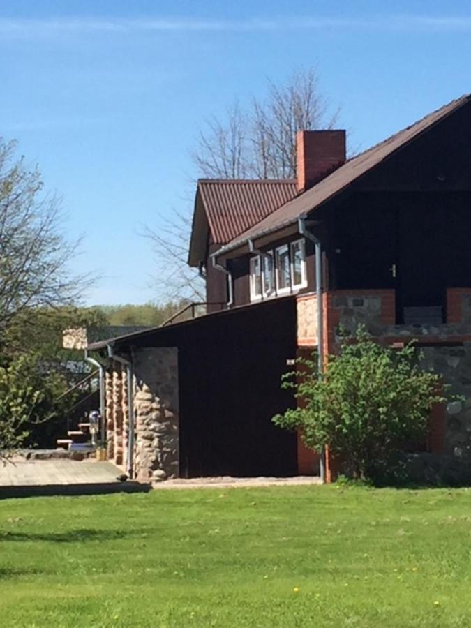 Guest House Pilsētnieki - B&B Slampe