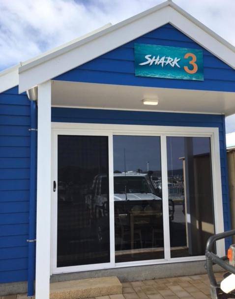 B&B Port Lincoln - Port Lincoln Shark Apartment 3 - Bed and Breakfast Port Lincoln