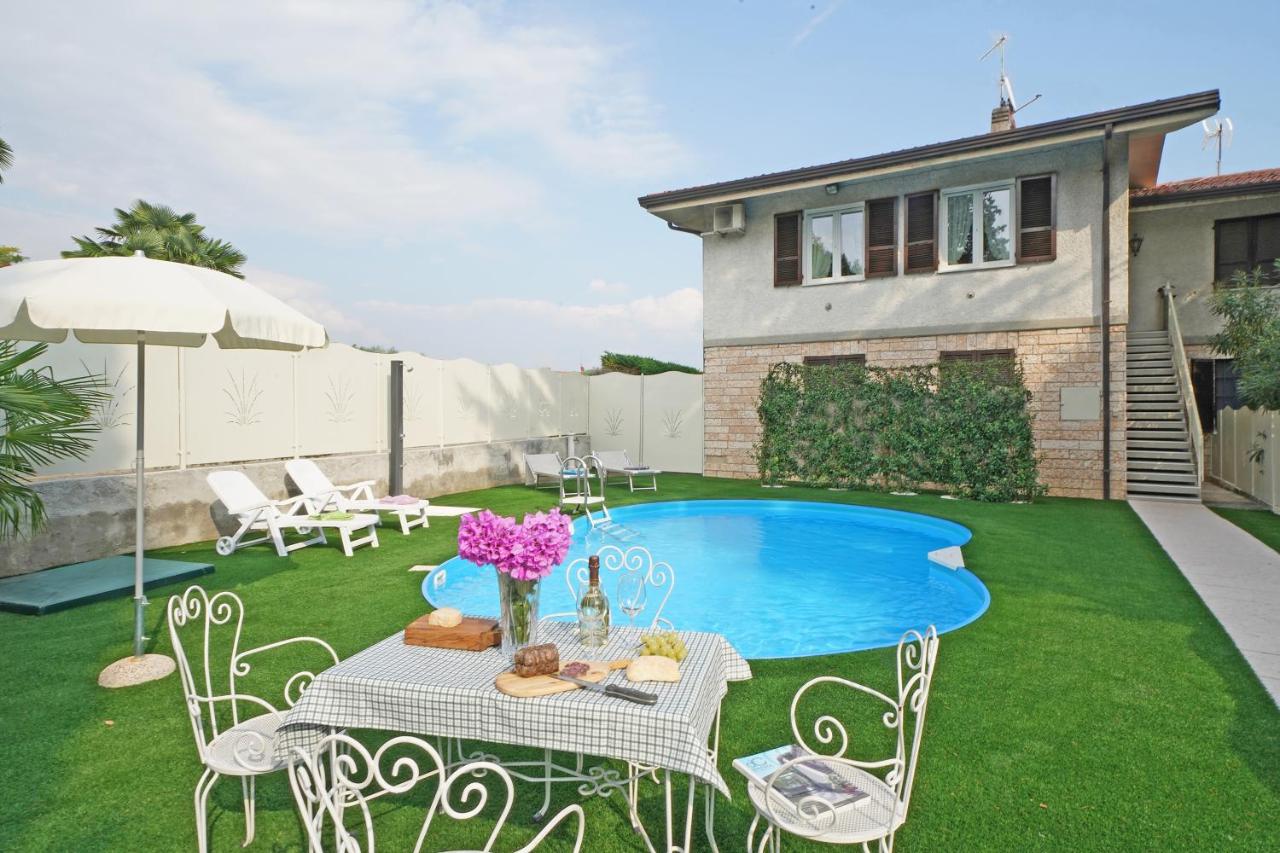 B&B Manerba del Garda - Appartamento Jessica con piscina privata - Bed and Breakfast Manerba del Garda