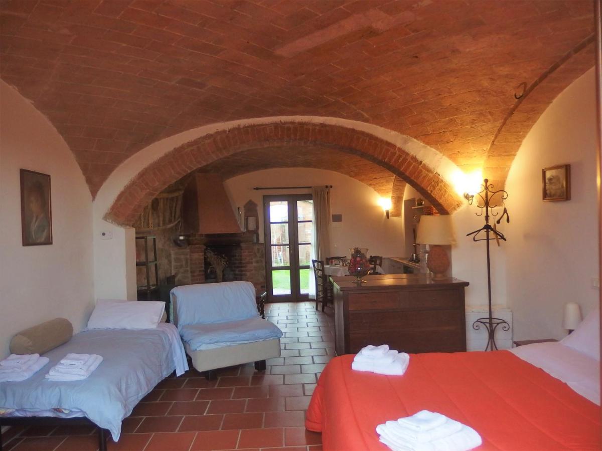 Quadruple Room with Private Bathroom