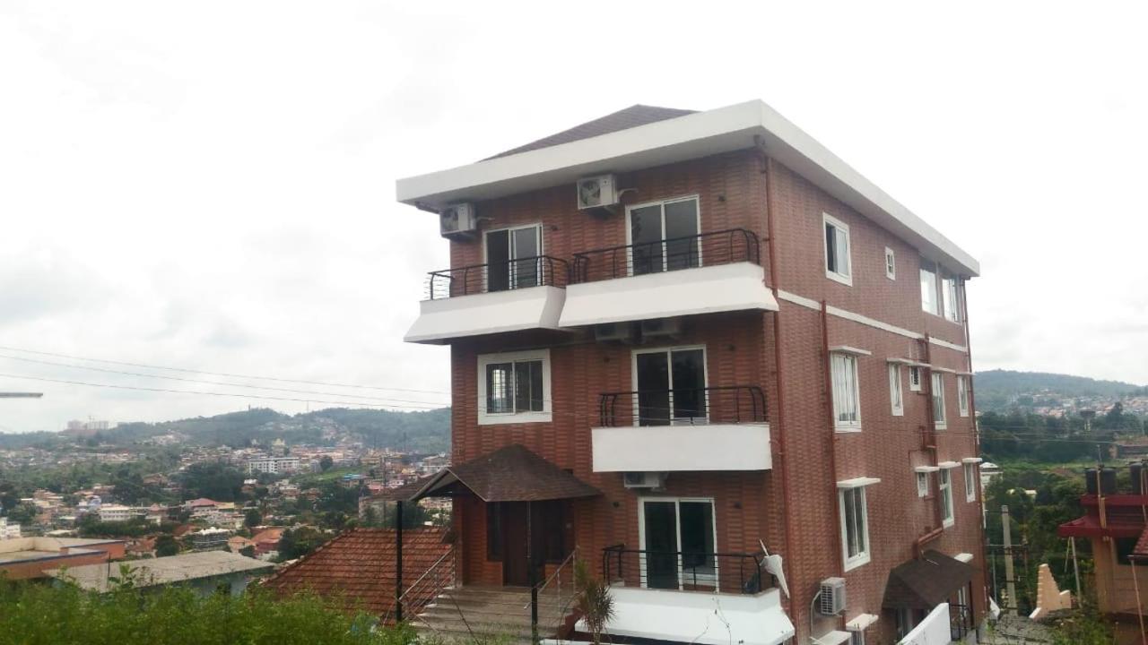 Lali Petals - B&B Madikeri