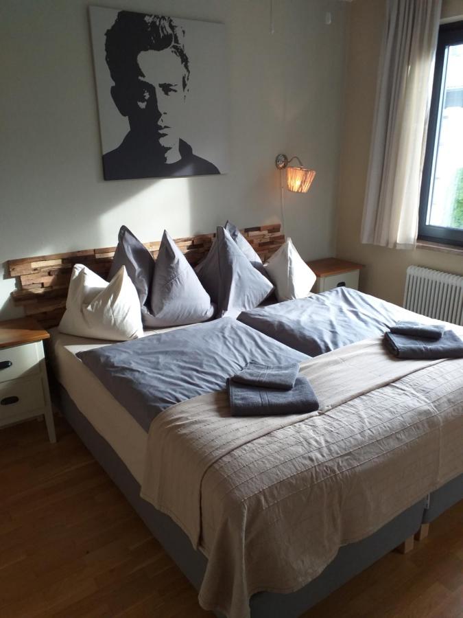One-Bedroom Apartment with Balcony