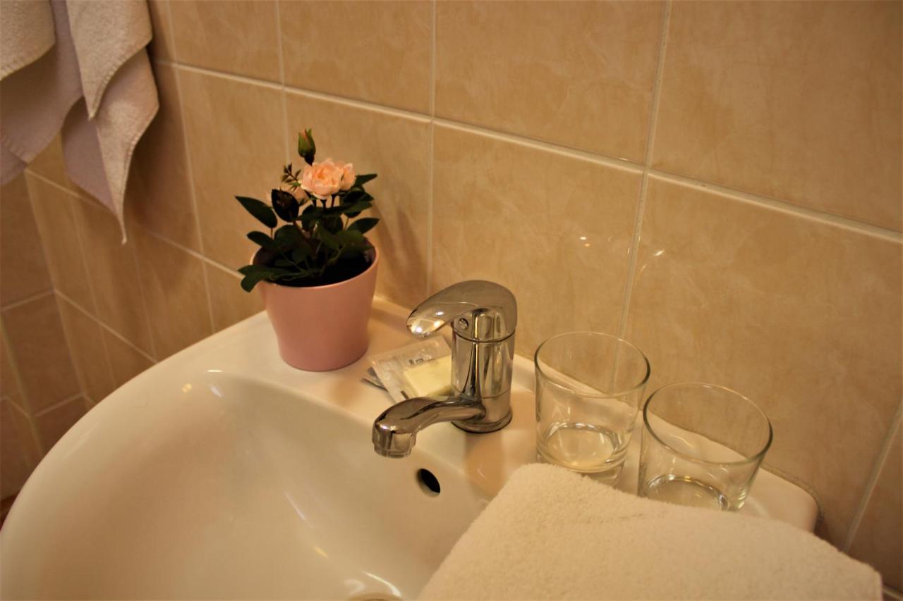 Zweibettzimmer mit Zustellbett