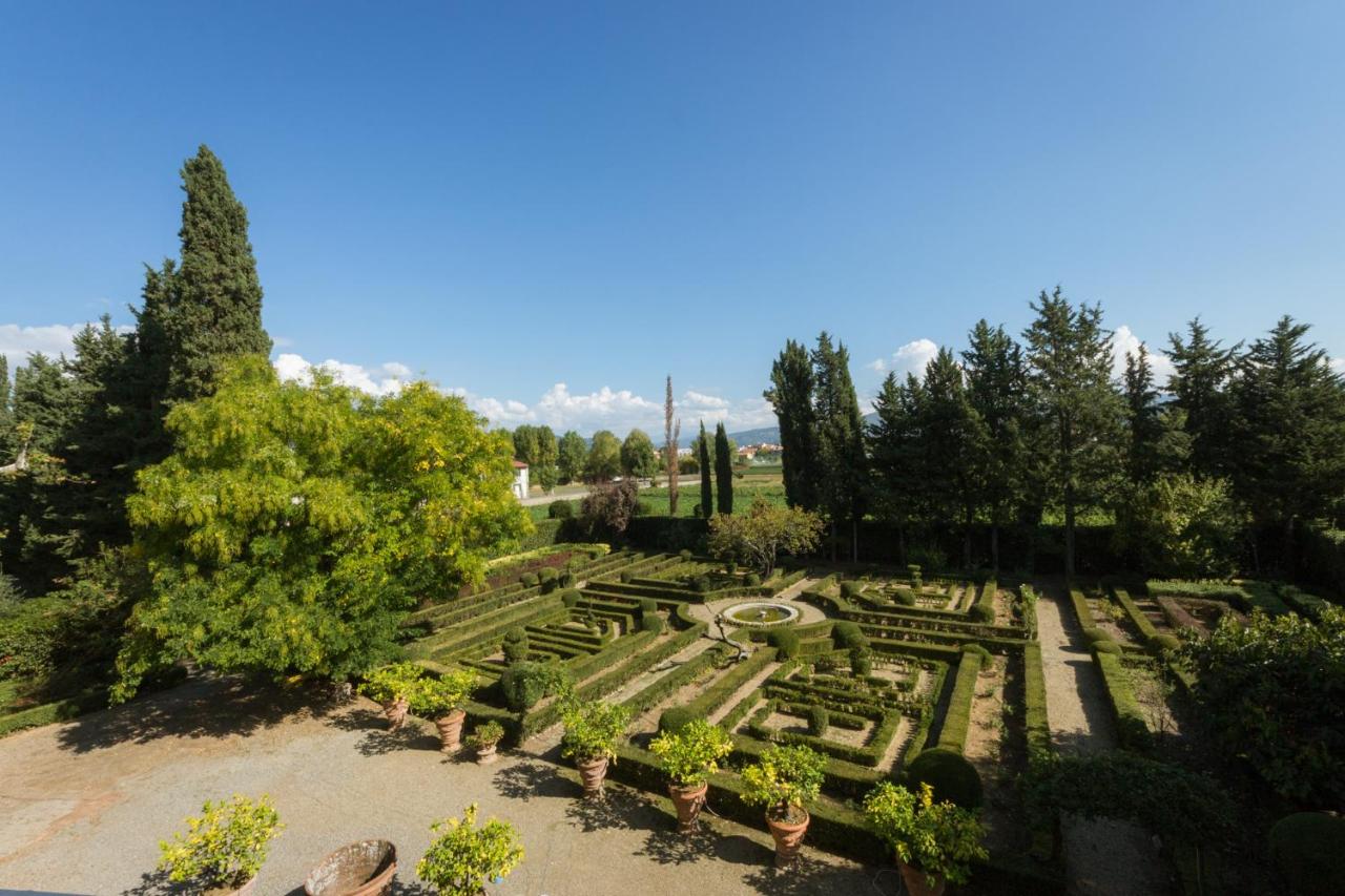 3bdrm luxury Apartment in Tuscan Villa,Private Estate, shared Swimmingpool - B&B Firenze