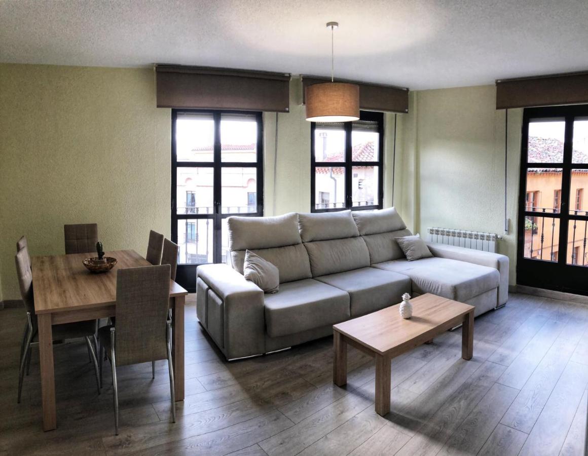 San Juan de la Cruz con garaje incluido - Ferienwohnung Ávila