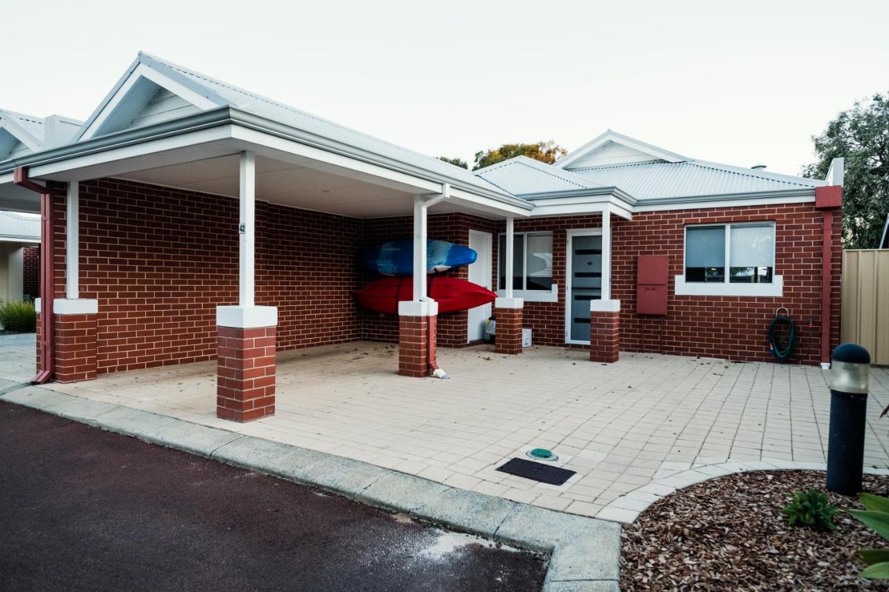 FortyTwo - Oceanside Retreat Busselton - B&B