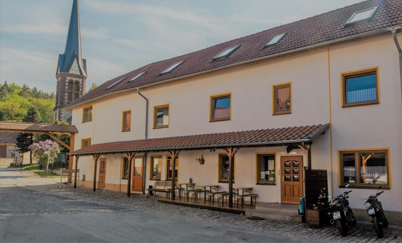 B&B Eisenach - Monteur- und Ferienwohnung Ela - Bed and Breakfast Eisenach