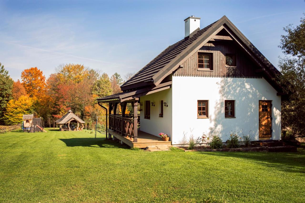 Cottage mit Gartenblick
