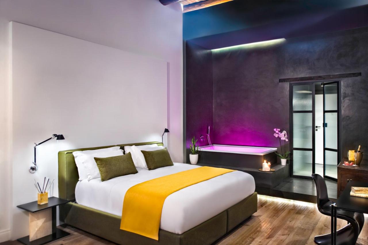 Queen Suite with Spa Bath
