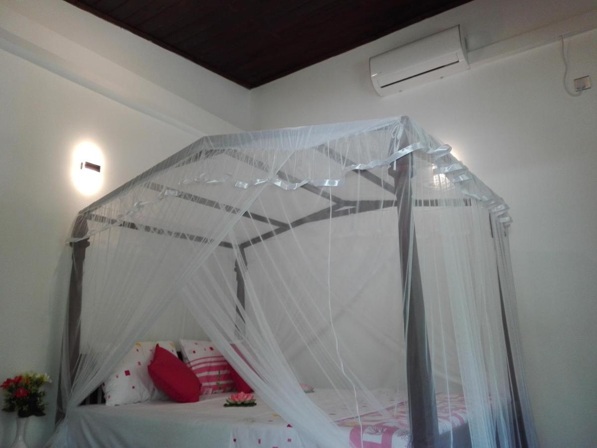 Deluxe Double Room (2 Adults + 1 Child)