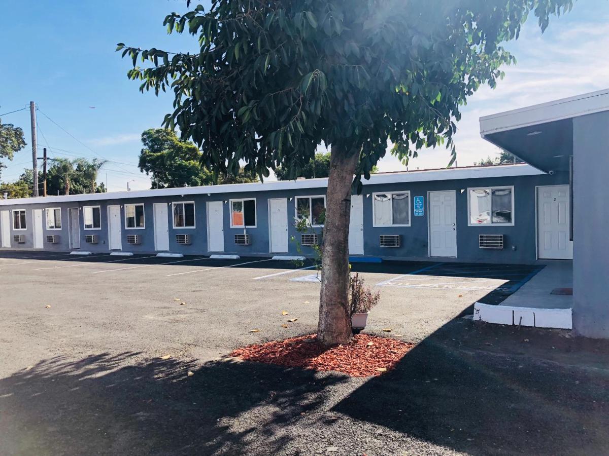 New Casa Motel Los Angeles - Bed and Breakfast Los Angeles