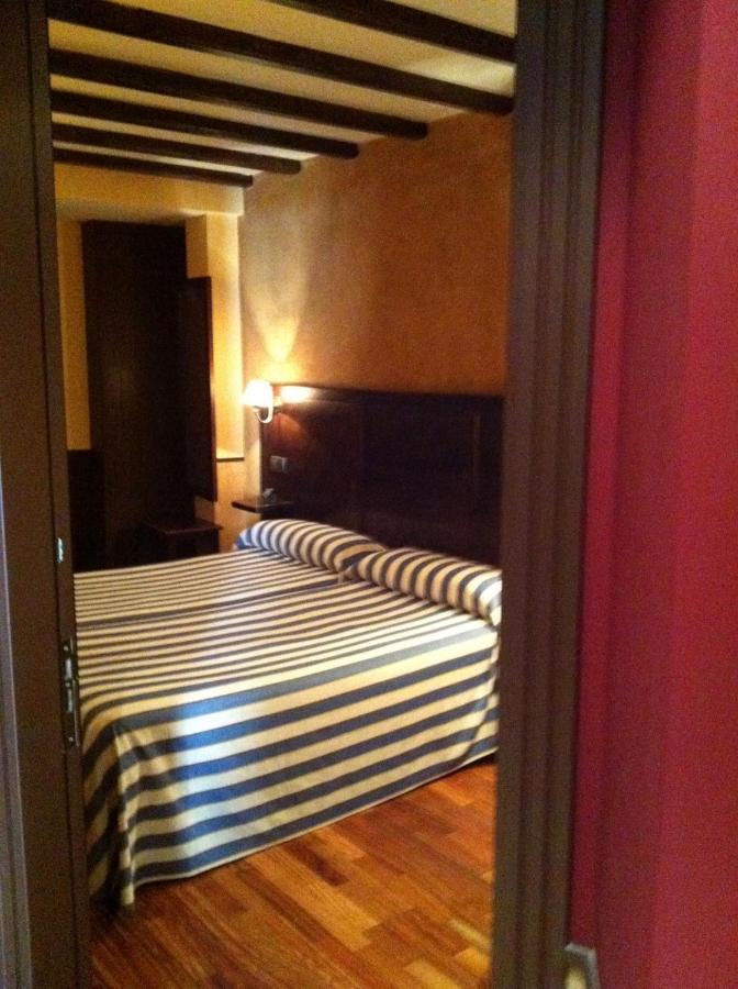 Chambre Double ou Lits Jumeaux
