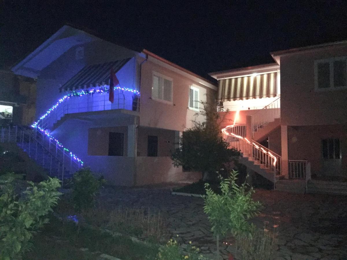 Vila Islami - B&B