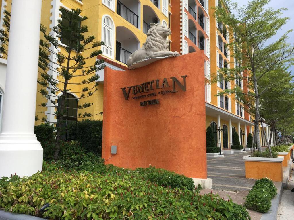 Venetian Signature Condo by Immy - Ferienwohnung