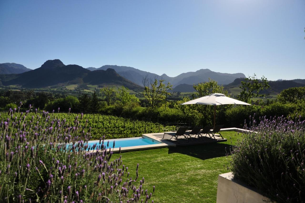 B&B Franschhoek - Blueberry Hill Cottages - Bed and Breakfast Franschhoek