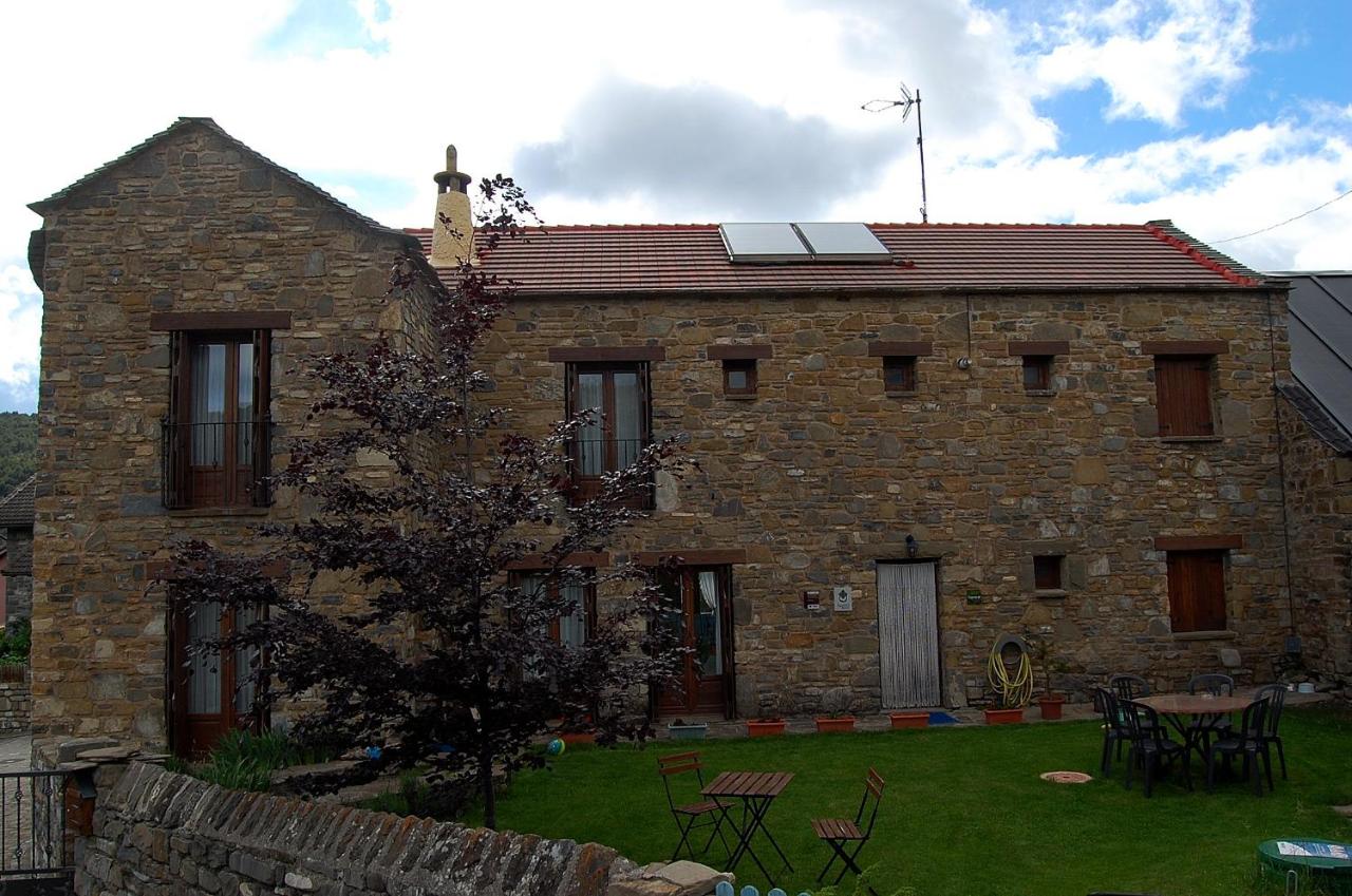 Casa Rural Estarrún - Bed and Breakfast Aísa