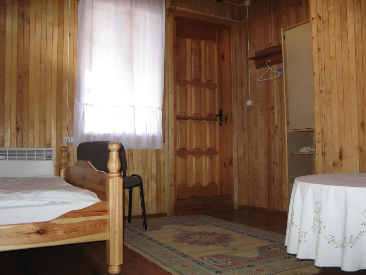 Chambre Quadruple avec Salle de Bains Commune