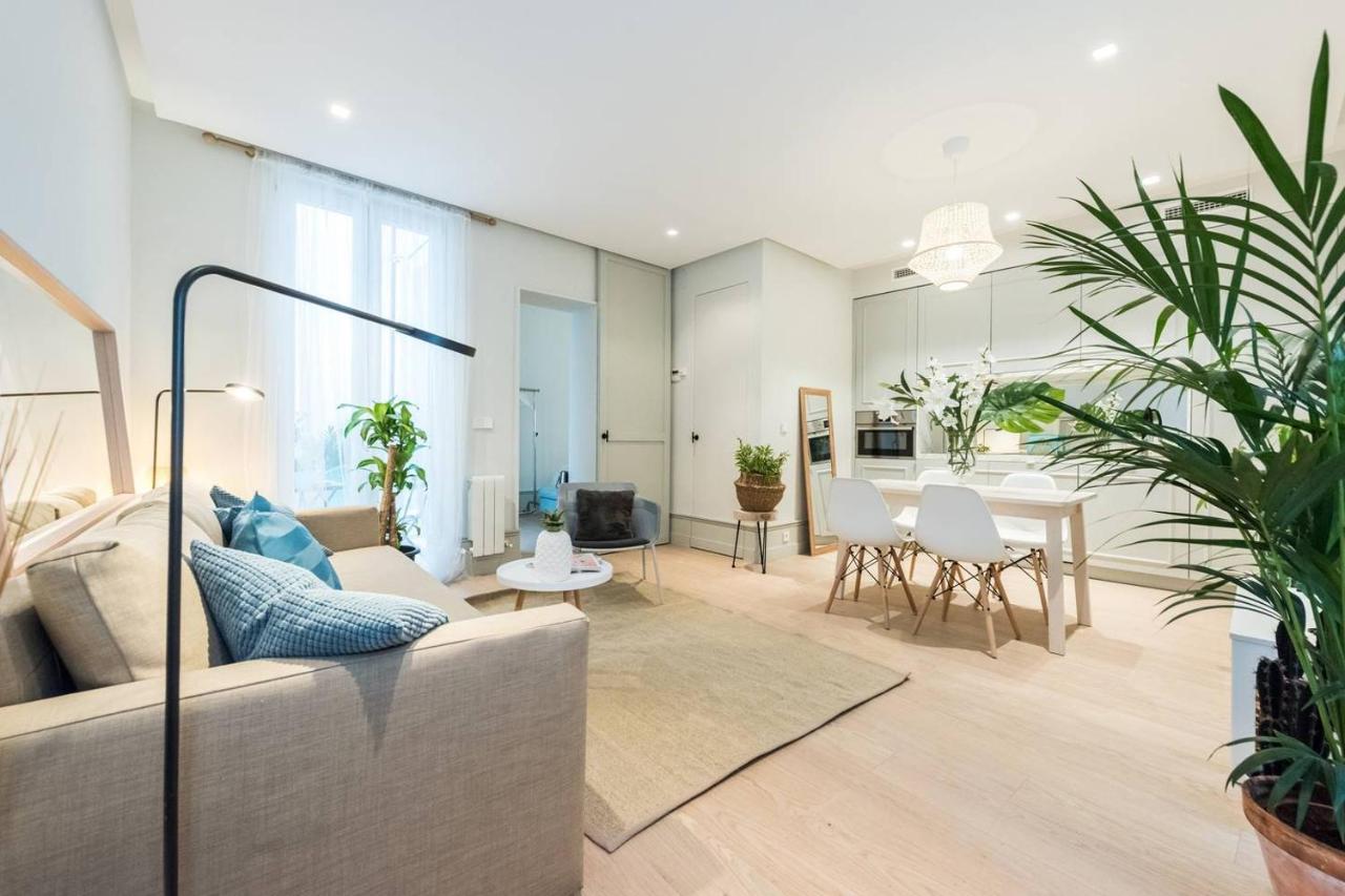 Explore Madrid from a warm apartment with patio at a newly refurbished manorial building - Ferienwohnung