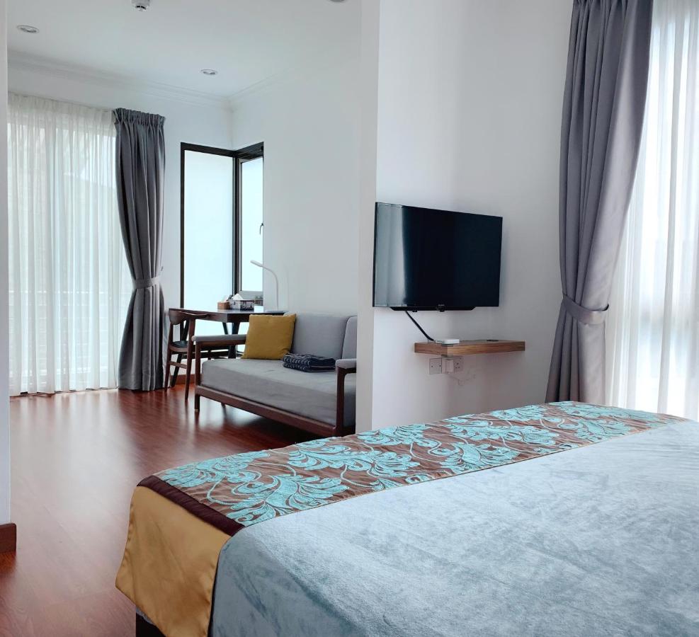 Double Room with Balcony (2 Adults + 1 Child)
