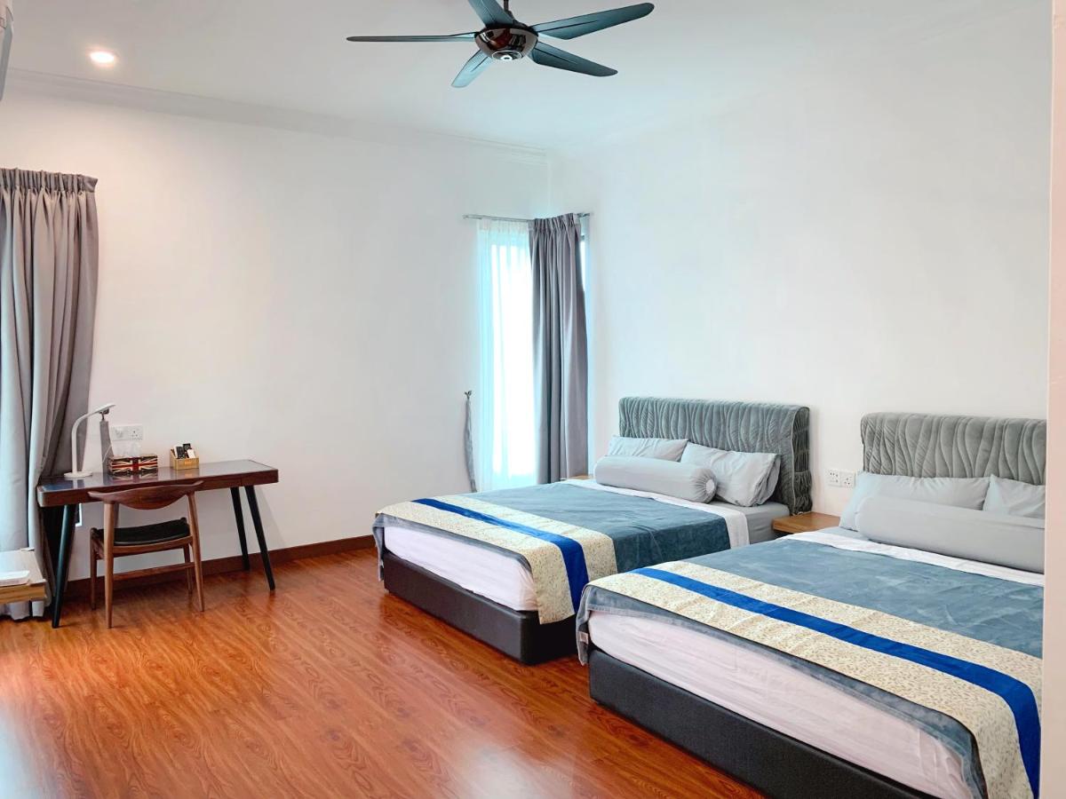 Quadruple Room with Balcony
