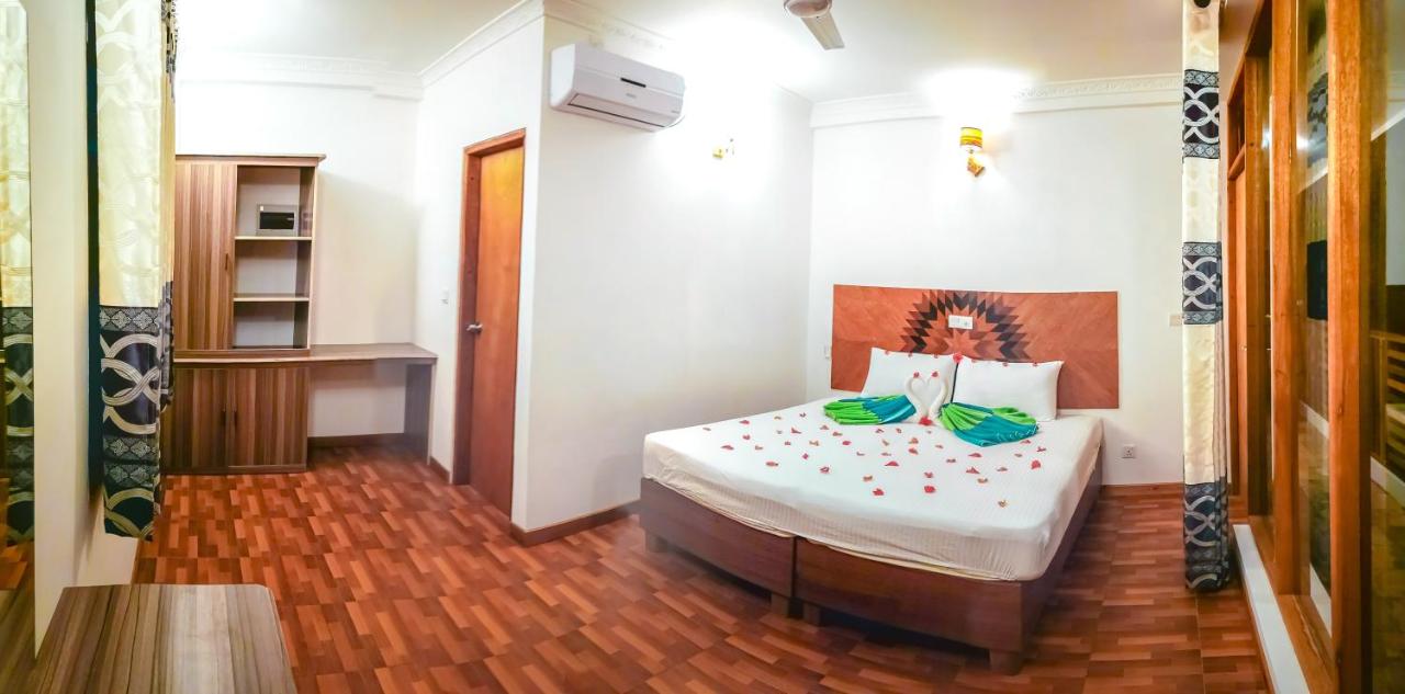 Deluxe Double or Twin Room with Sea View