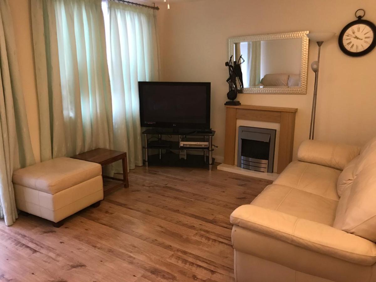 B&B Harrow - 2 bedroom Temsford Close Apartment - Bed and Breakfast Harrow