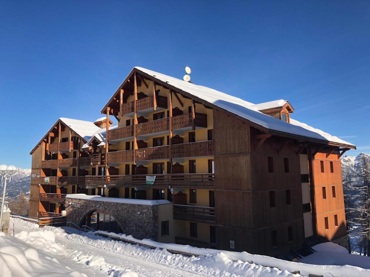 Penthouse "Bond 007" 120 m2 piscine sauna Risoul 1850 - B&B