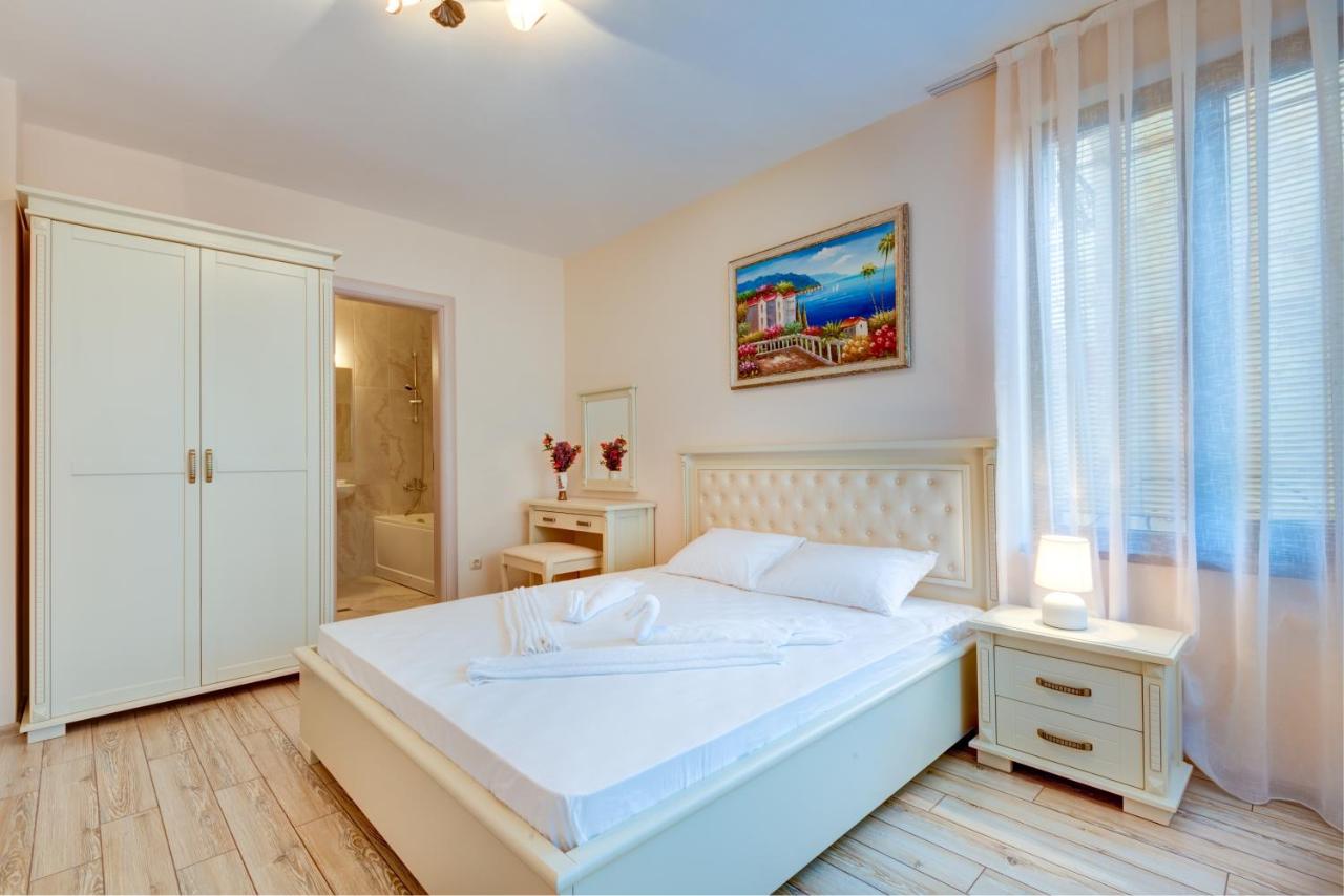 Appartamento con 3 Camere da Letto