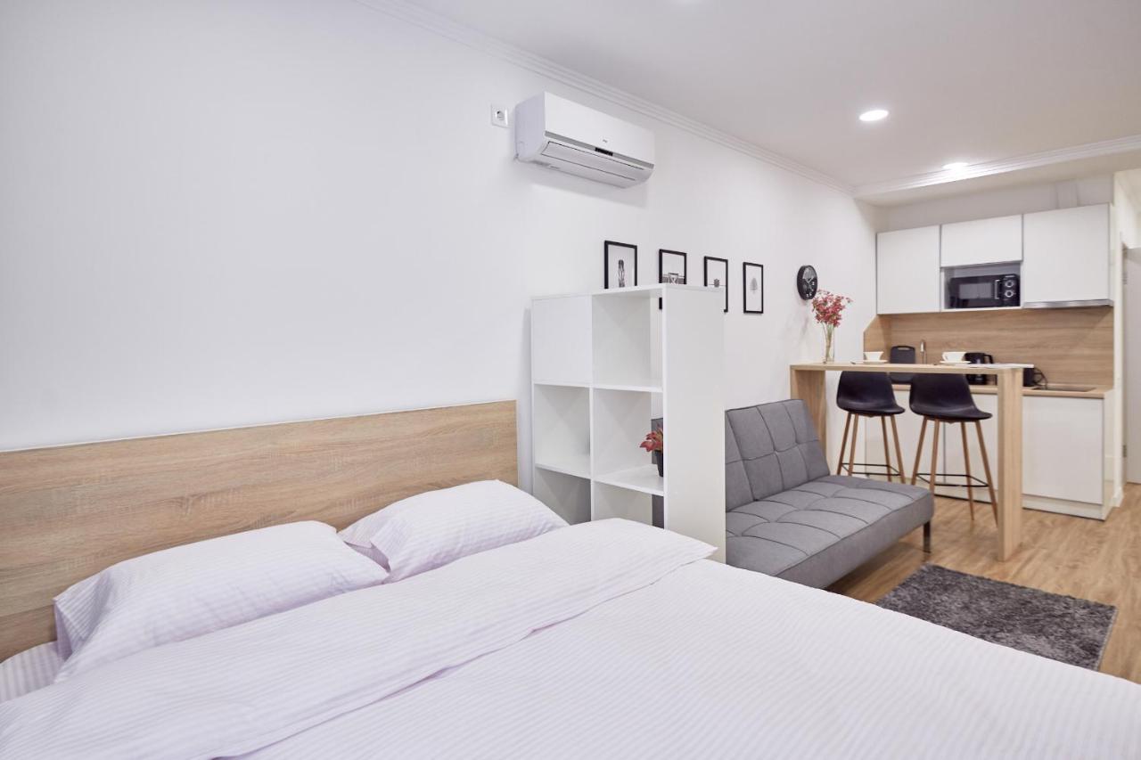 Superior Apartment