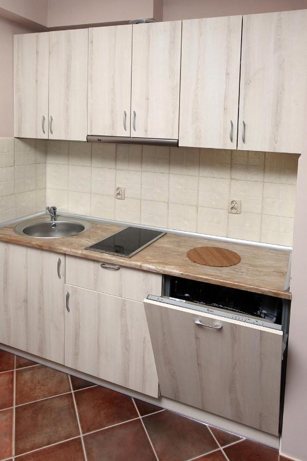 Estudio con terraza (2-4 adultos)