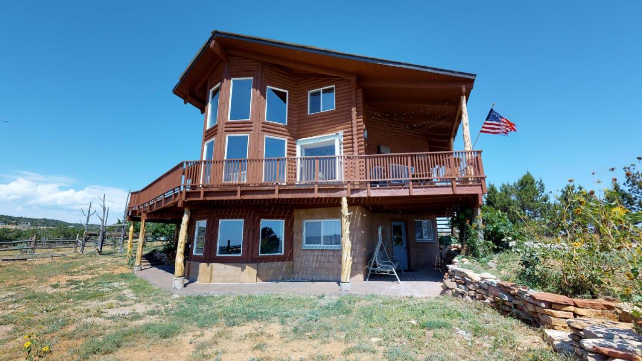 B&B Blanding - Juniper Ridge 5 BR Family Cabin - Bed and Breakfast Blanding