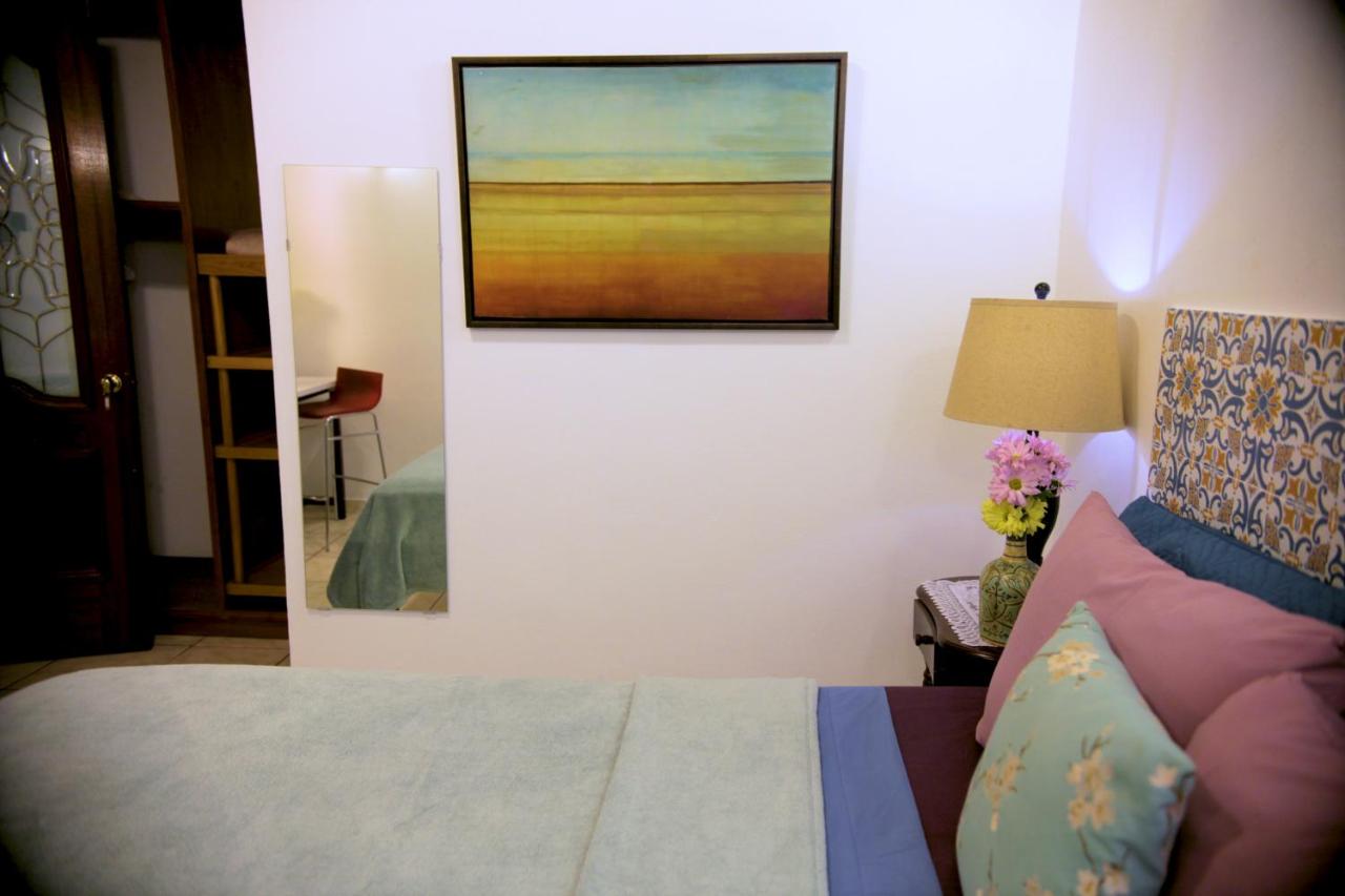 Luna Room