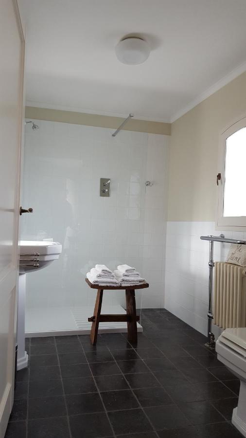 Deluxe Double Room with Shower